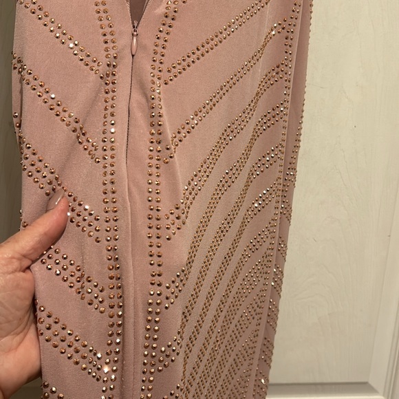 Beautiful dusty rose colored dress with v neck - NWOT - Picture 9 of 9